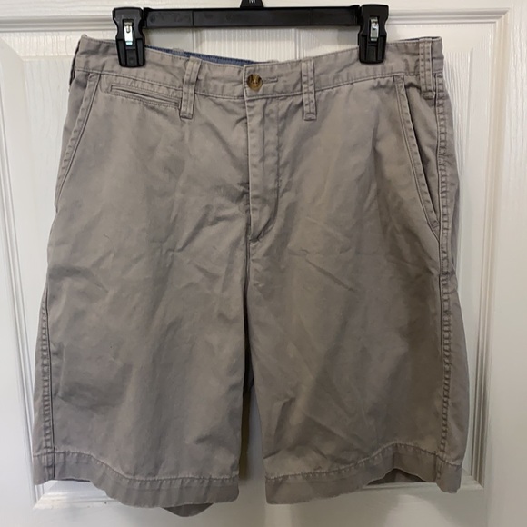 Gray polo Ralph Lauren shorts